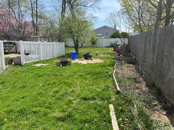 $3,600 | 66 East Seaman Avenue, Freeport, NY 11520