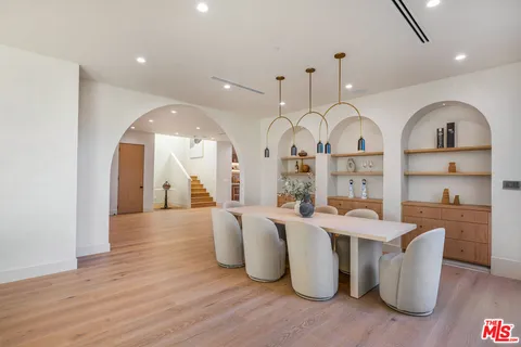 $4,095,000 | 16643 Addison Street, Encino, CA 91436