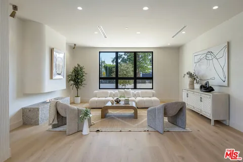 $4,095,000 | 16643 Addison Street, Encino, CA 91436