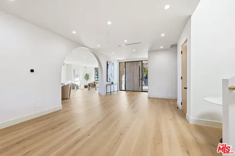 $4,095,000 | 16643 Addison Street, Encino, CA 91436