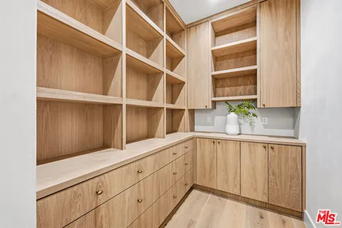 $4,095,000 | 16643 Addison Street, Encino, CA 91436