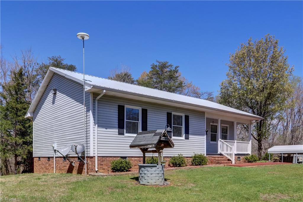 1166 Rockingham Lake Road Reidsville, NC 27320 - Photo 6 of 26 Gallery Image 6