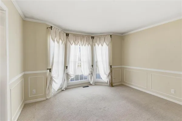 $487,999 | 1033 Oxford Court, Leavenworth, KS 66048