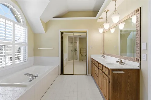 $487,999 | 1033 Oxford Court, Leavenworth, KS 66048