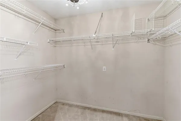 $487,999 | 1033 Oxford Court, Leavenworth, KS 66048