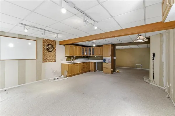 $487,999 | 1033 Oxford Court, Leavenworth, KS 66048