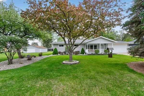 $299,900 | 4929 Martha Drive, Jackson, MI 49201