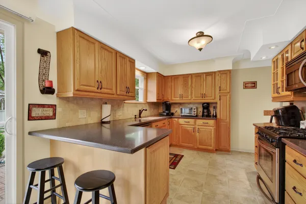 $299,900 | 4929 Martha Drive, Jackson, MI 49201