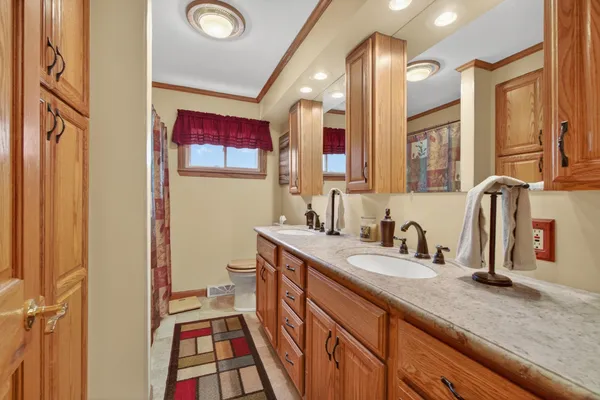 $299,900 | 4929 Martha Drive, Jackson, MI 49201