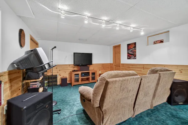 $299,900 | 4929 Martha Drive, Jackson, MI 49201
