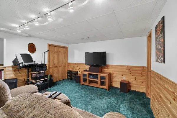 $299,900 | 4929 Martha Drive, Jackson, MI 49201