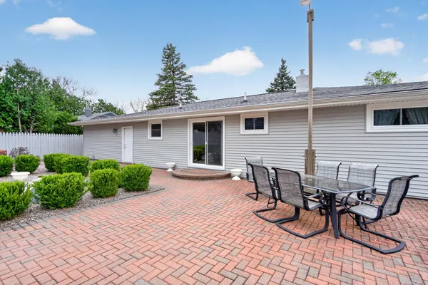 $299,900 | 4929 Martha Drive, Jackson, MI 49201