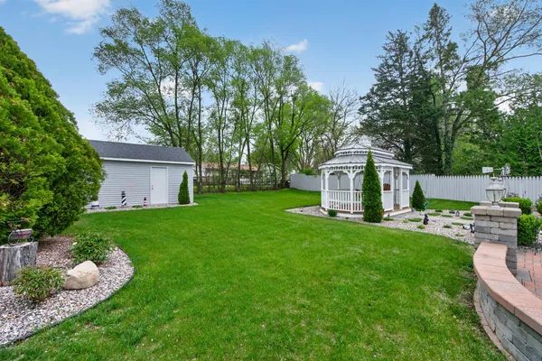 $299,900 | 4929 Martha Drive, Jackson, MI 49201