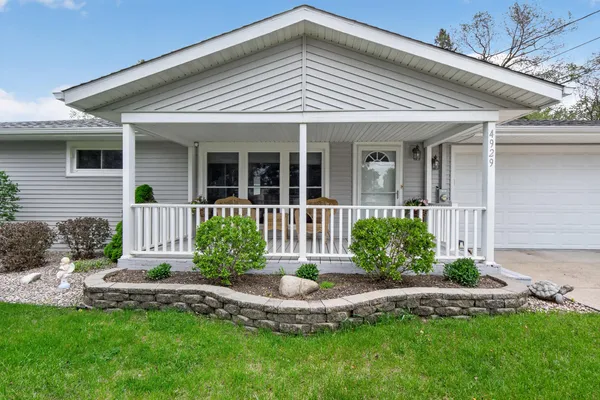 $299,900 | 4929 Martha Drive, Jackson, MI 49201