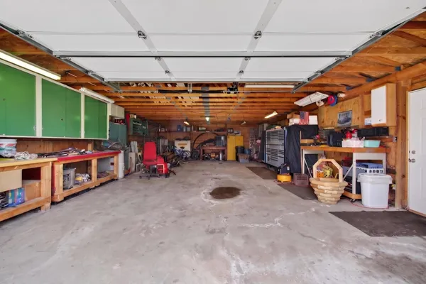 $299,900 | 4929 Martha Drive, Jackson, MI 49201