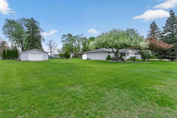 $299,900 | 4929 Martha Drive, Jackson, MI 49201