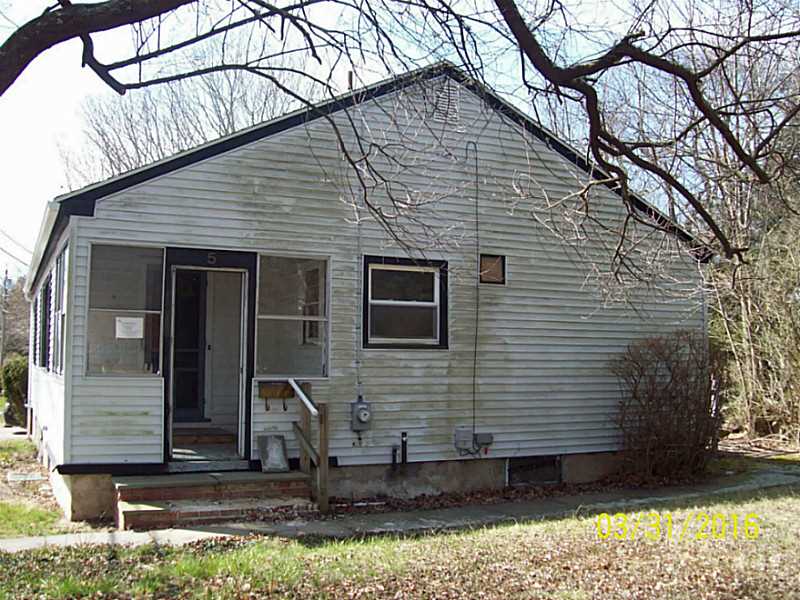 5 Lanphere Road Westerly, RI 02891 - Photo 3 of 4 Exterior Front.