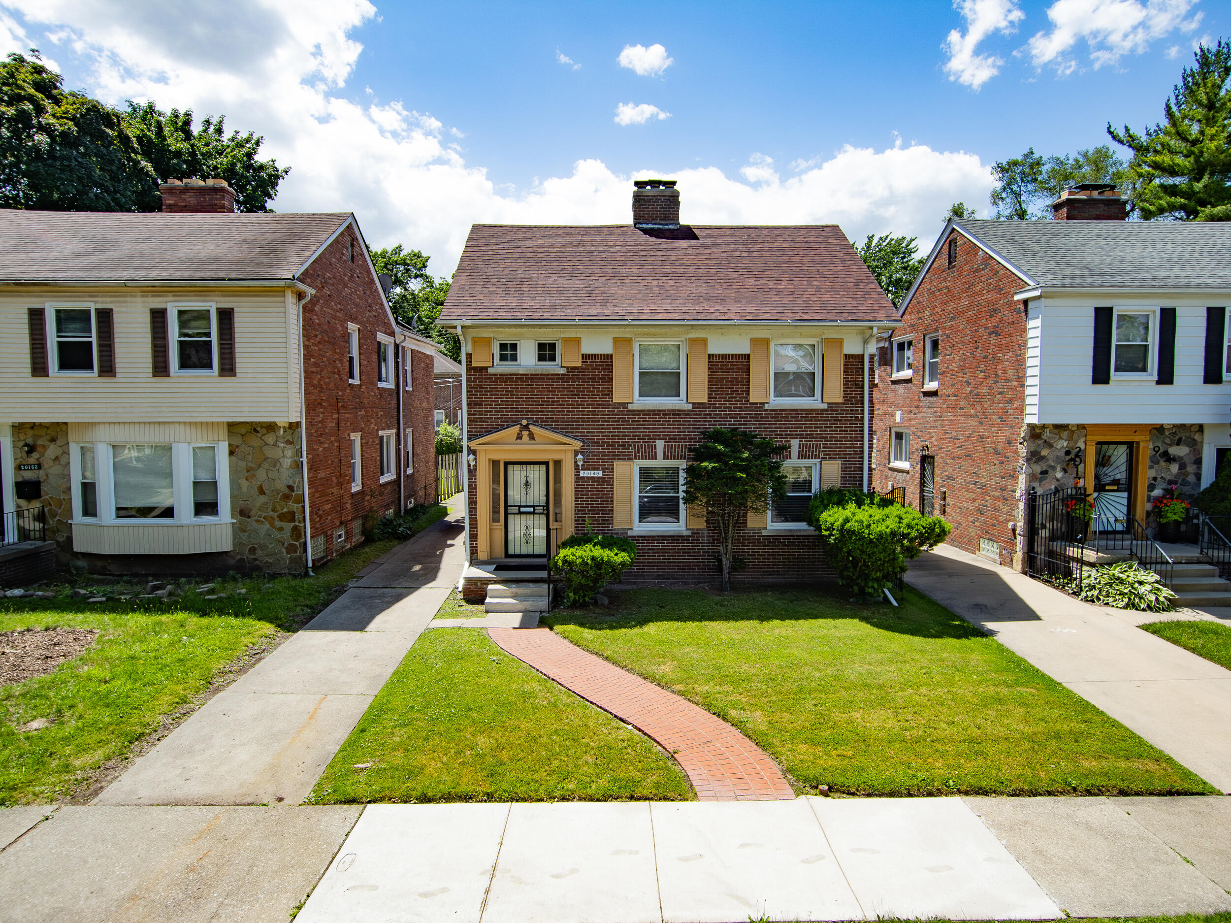 20169 Stratford Road Detroit, MI 48221 - Photo 3 of 35 11_s1002147-enhanced-nr