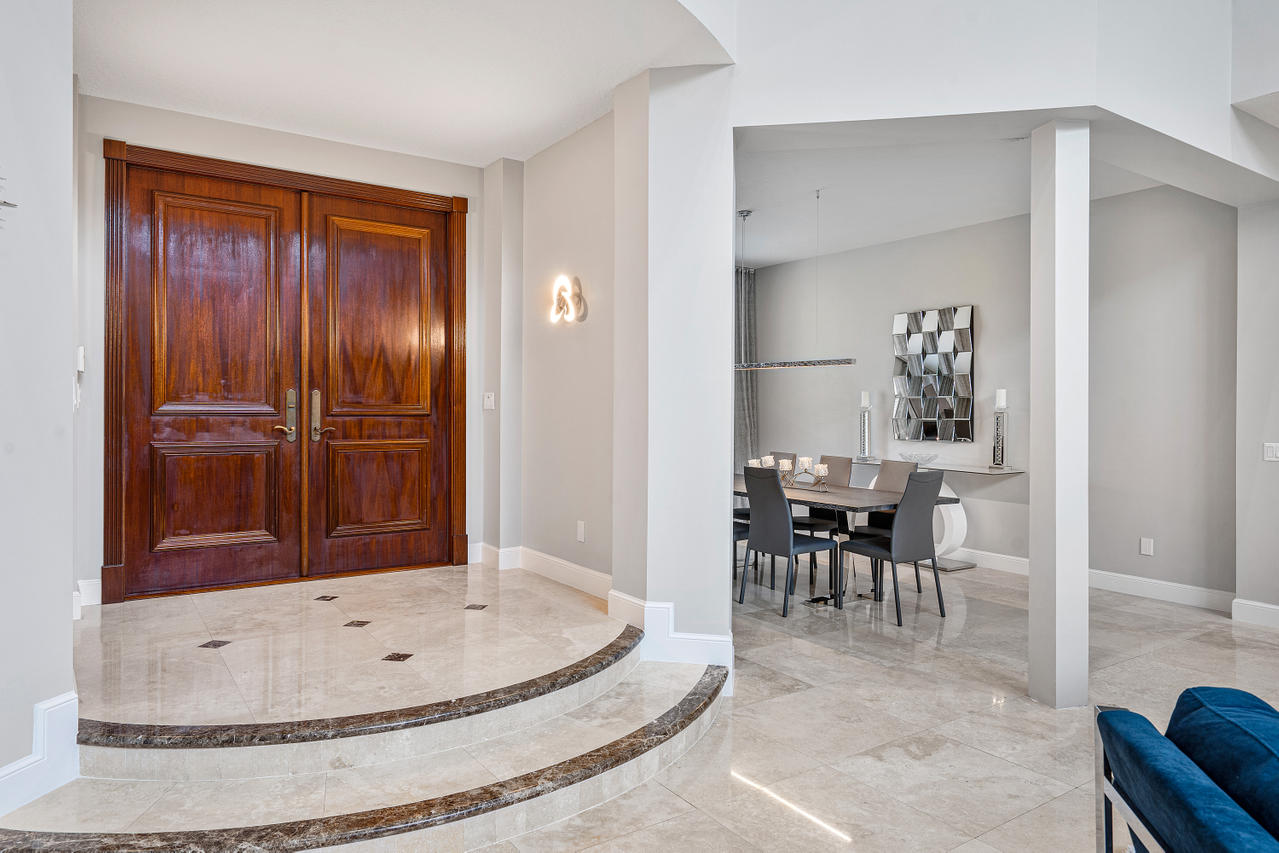 3715 Kings Way Boca Raton, FL 33434 - Photo 12 of 70 Foyer