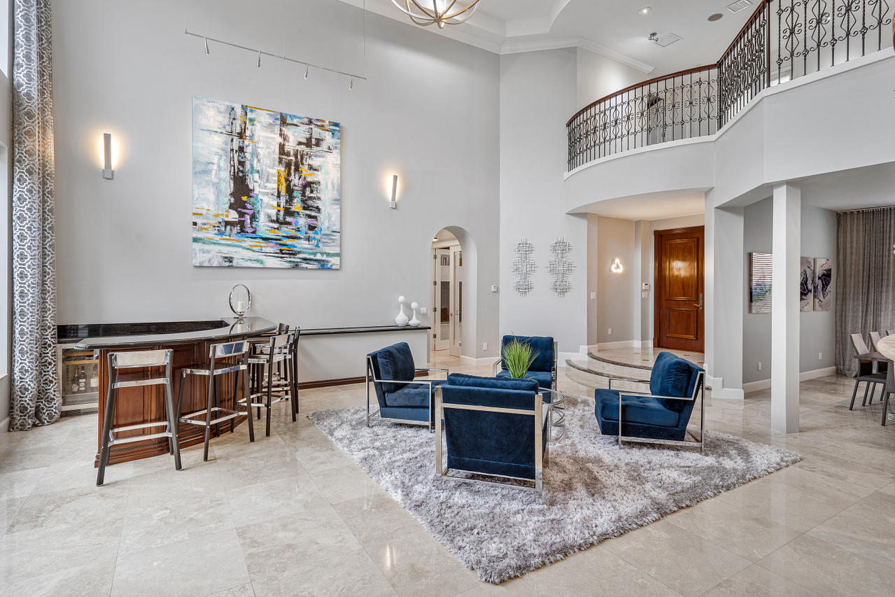 3715 Kings Way Boca Raton, FL 33434 - Photo 14 of 70 Living Room