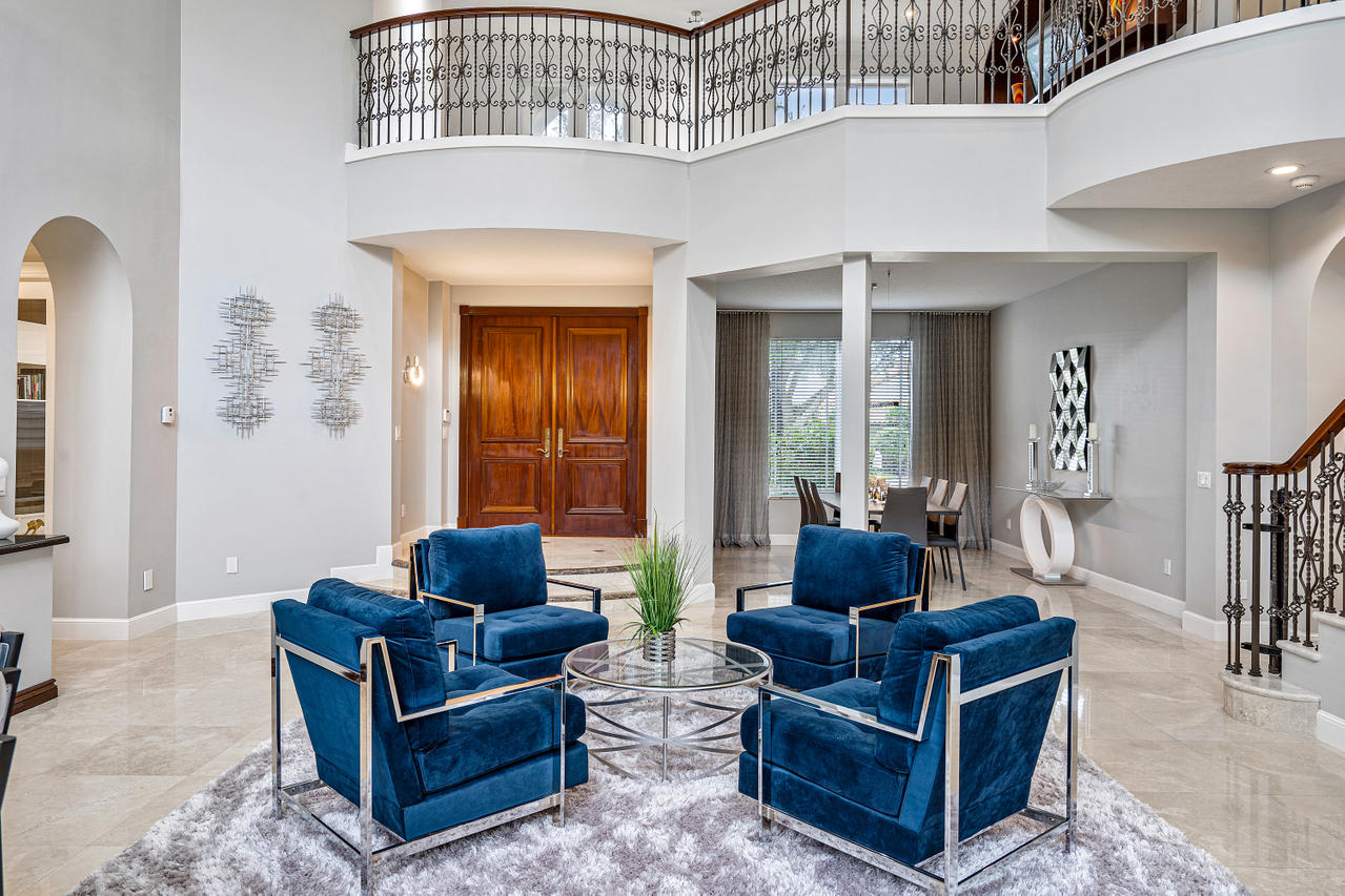 3715 Kings Way Boca Raton, FL 33434 - Photo 15 of 70 Living Room