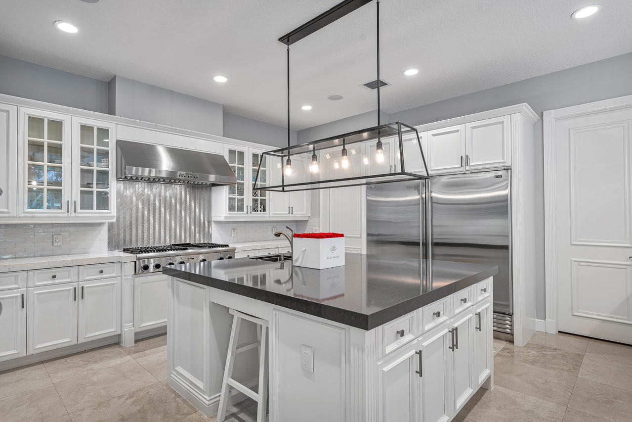 3715 Kings Way Boca Raton, FL 33434 - Photo 18 of 70 Kitchen