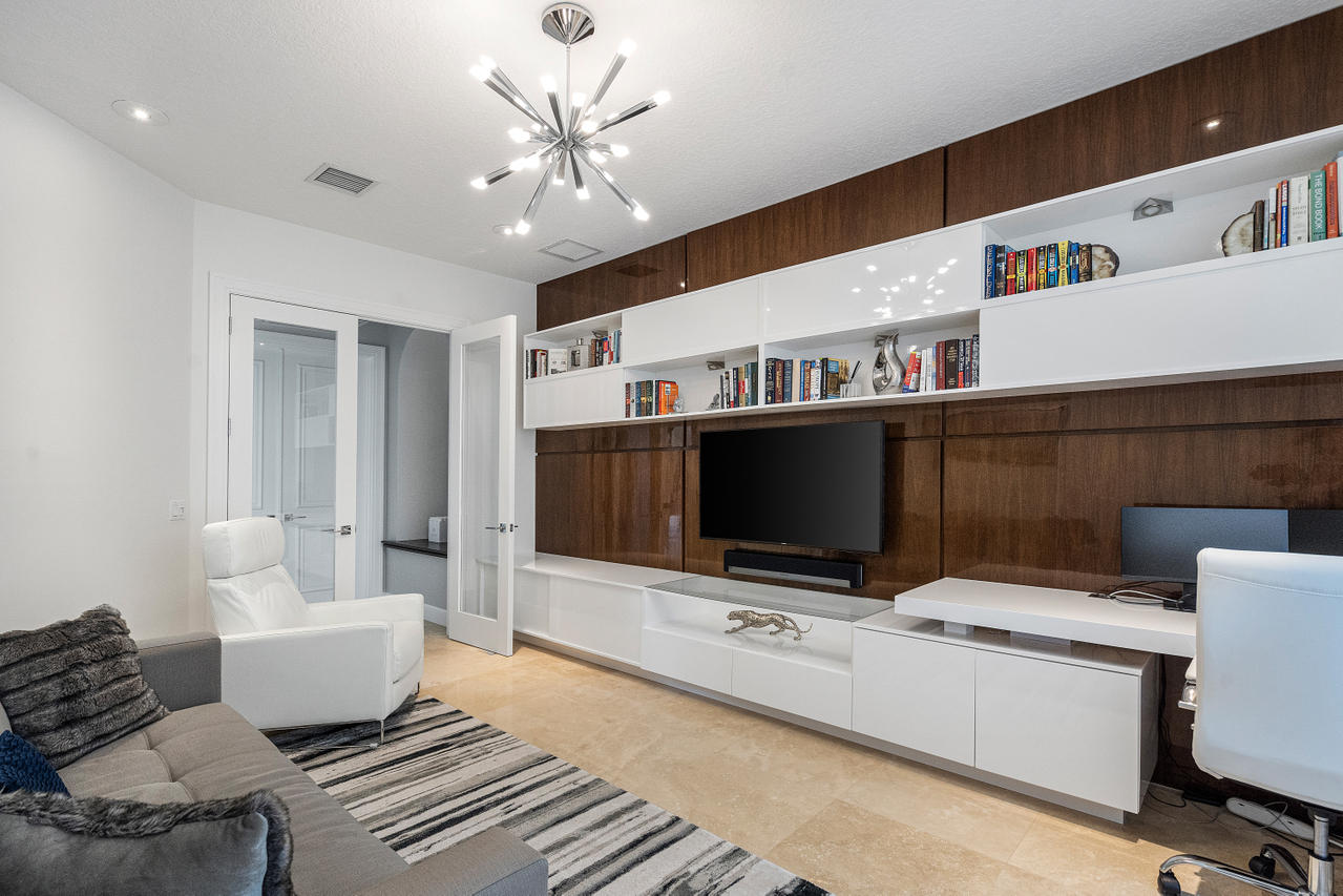 3715 Kings Way Boca Raton, FL 33434 - Photo 33 of 70 Office