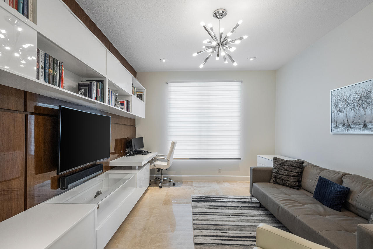 3715 Kings Way Boca Raton, FL 33434 - Photo 34 of 70 Office