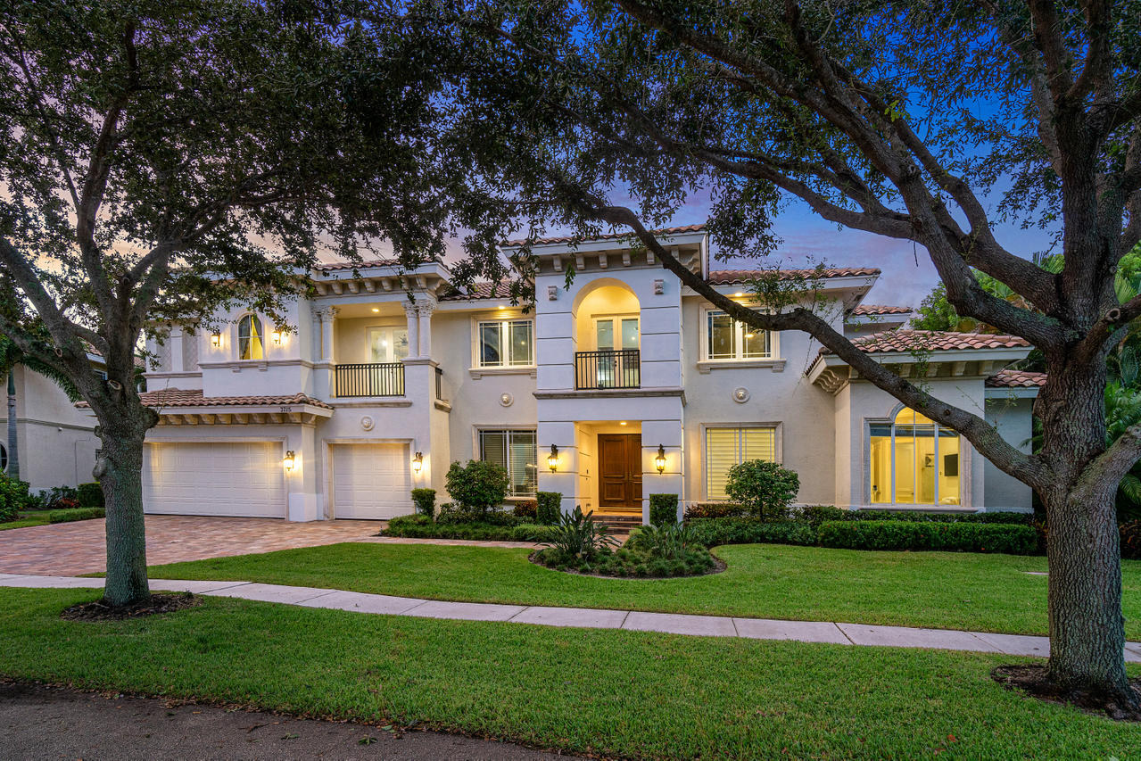 3715 Kings Way Boca Raton, FL 33434 - Photo 61 of 70 Front Twilight