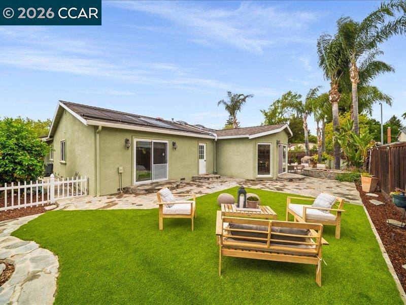 400 Fernando Court San Ramon, CA 94583 - Photo 33 of 38 a front view of a house with garden