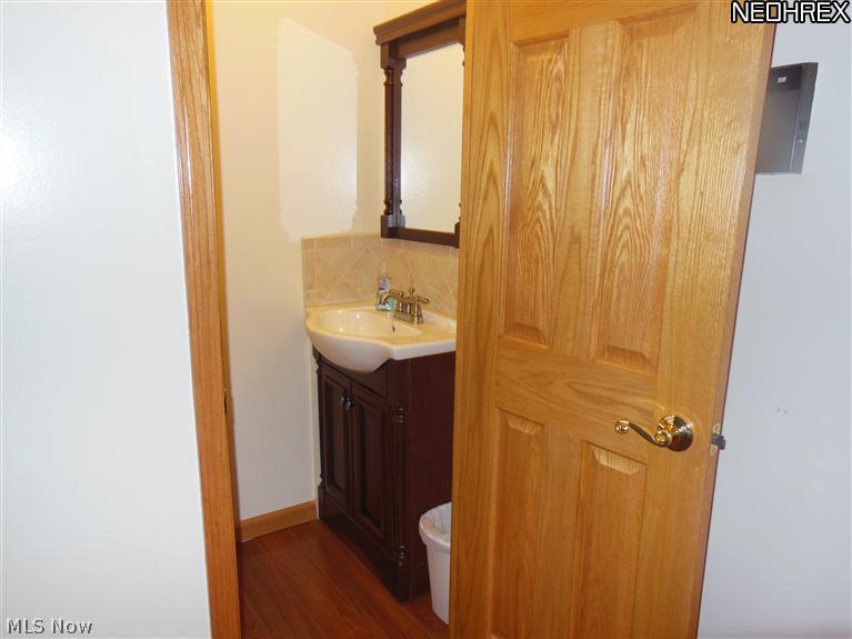 6470 State Road, Unit K6 Parma, OH 44134 - Photo 6 of 18 First floot upgraded 1/2 bath!