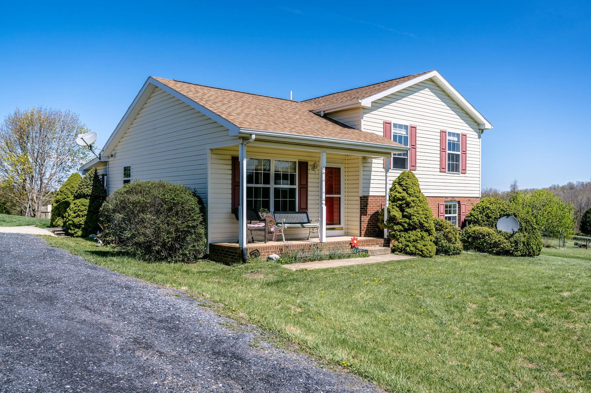 1075 Chestnut Ridge Road Staunton, VA 24401 - Photo 24 of 58 Gallery Image 24