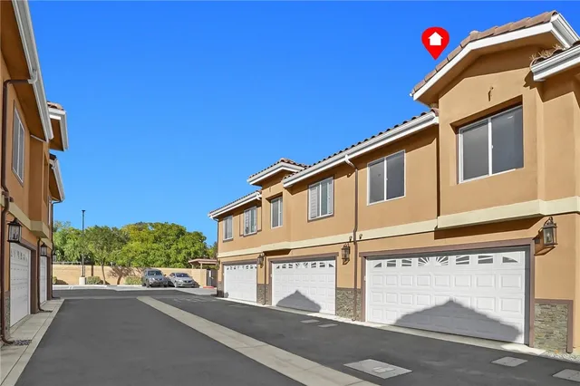 $3,300 | 16408 Valencia Avenue, Unit 412, Fontana, CA 92335