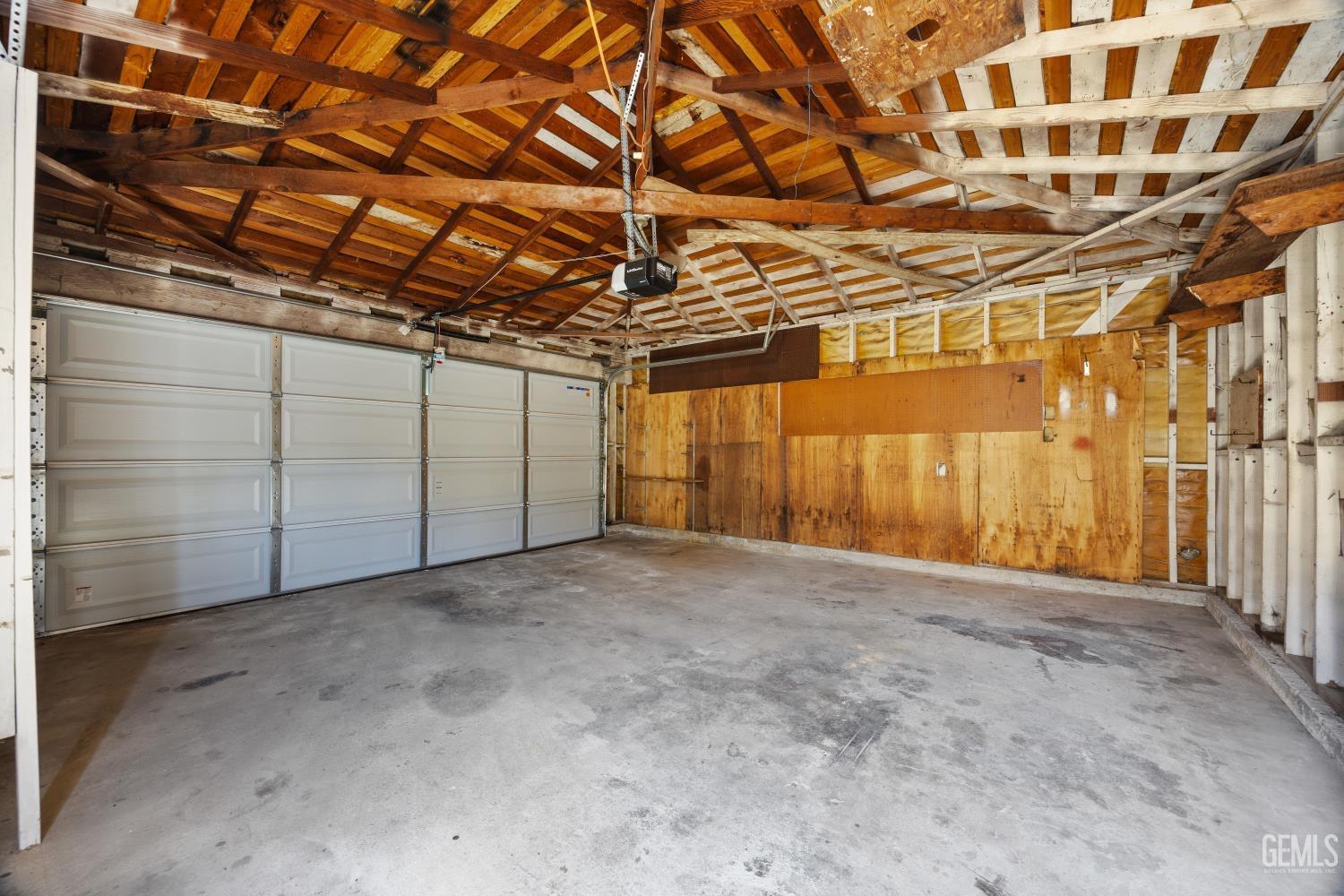 Undisclosed Address Bakersfield, CA 93305 - Photo 24 of 29 a view of an empty room