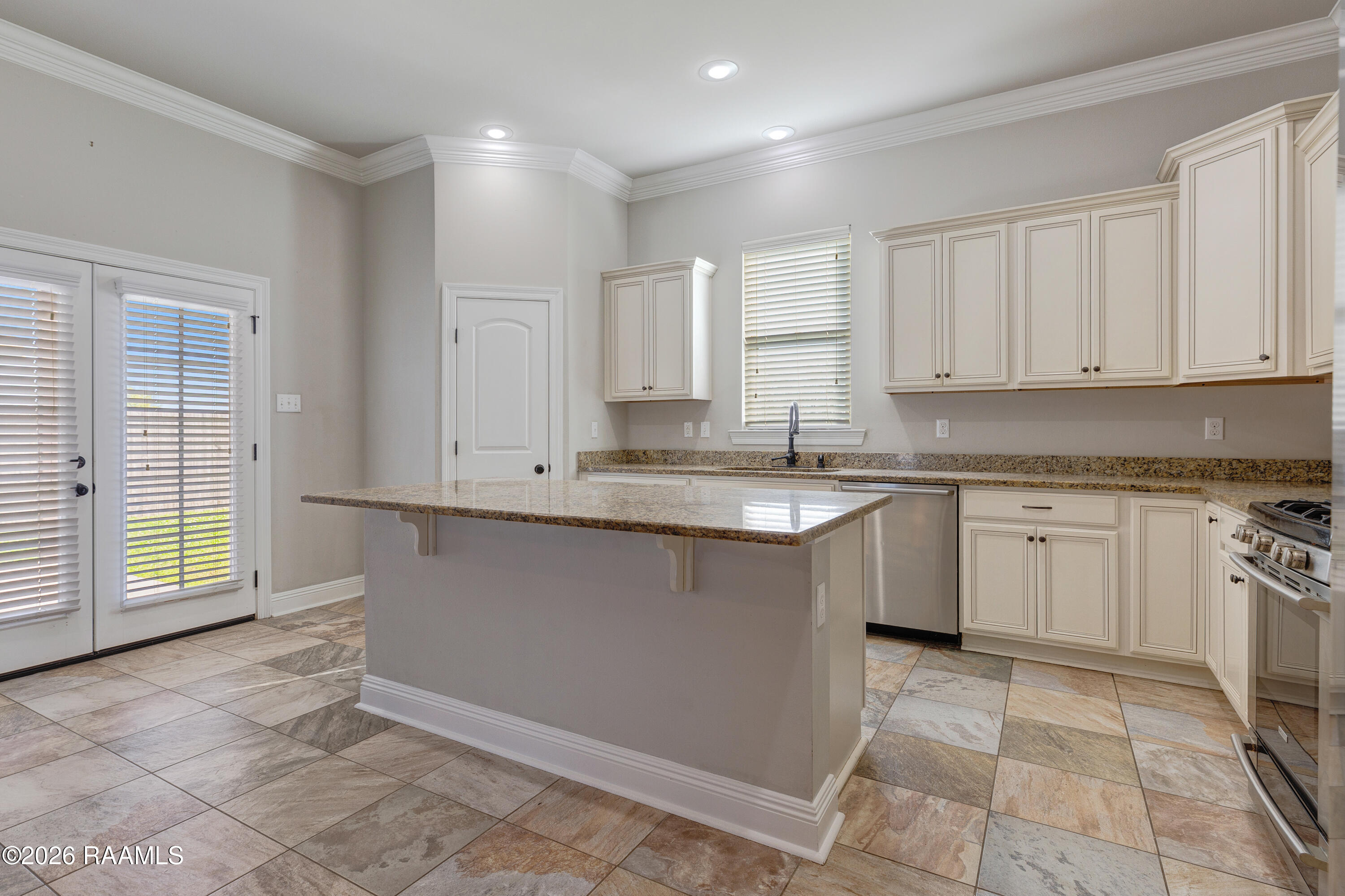 123 Chemet Road Youngsville, LA 70592 - Photo 10 of 27 123 Chemet Youngsville-11