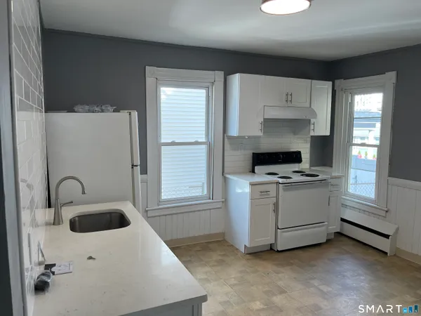 $1,400 | 525 Allen Street, New Britain, CT 06053