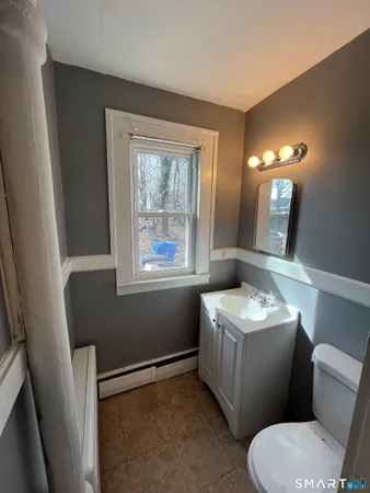 $1,400 | 525 Allen Street, New Britain, CT 06053