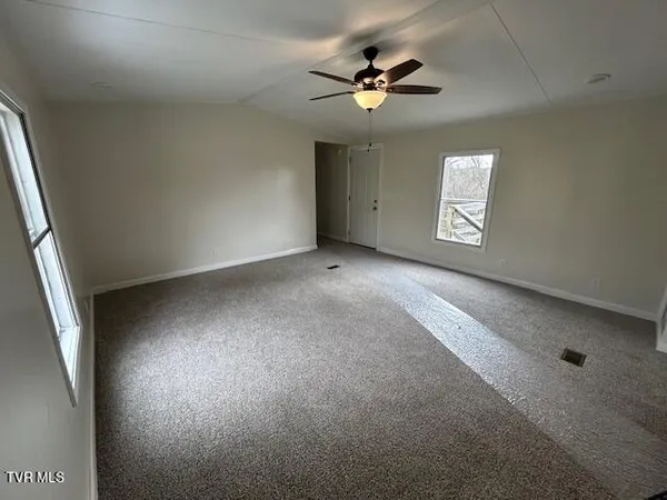 $189,000 | 140 Midway Circle, Midway, TN 37809