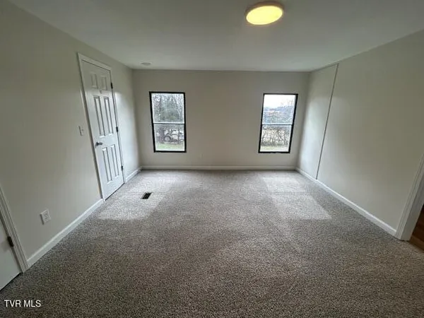 $189,000 | 140 Midway Circle, Midway, TN 37809