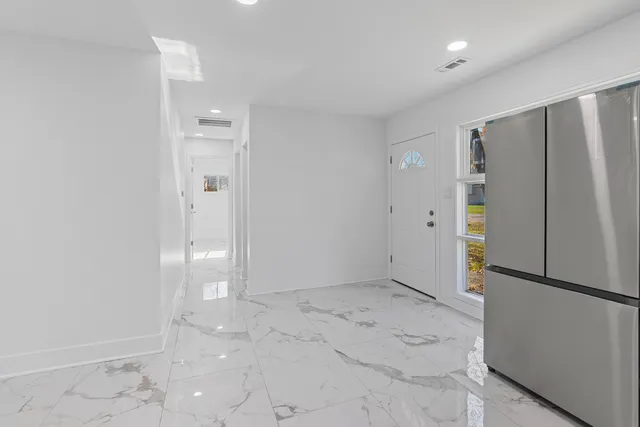 $204,900 | 16125 Trumbull Avenue, Markham, IL 60428