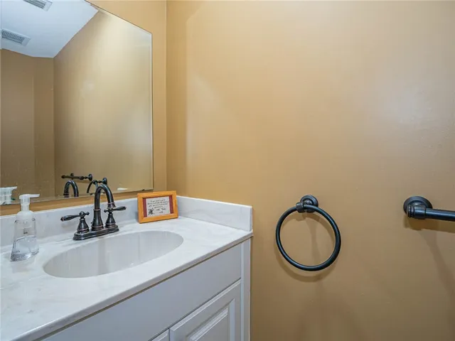 $265,000 | 1700 42nd Square, Unit 101, Vero Beach, FL 32960