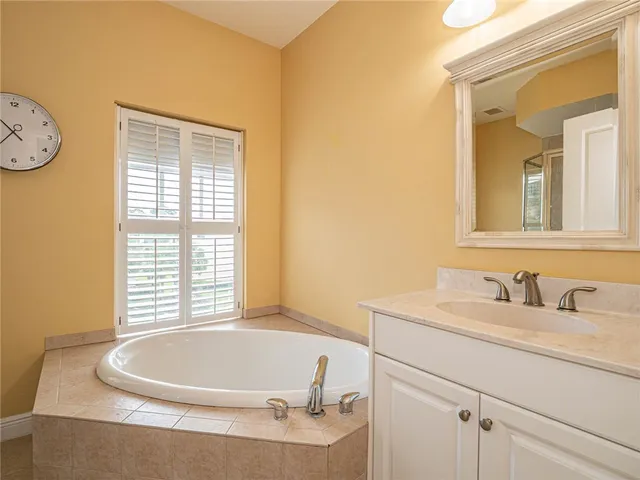 $265,000 | 1700 42nd Square, Unit 101, Vero Beach, FL 32960