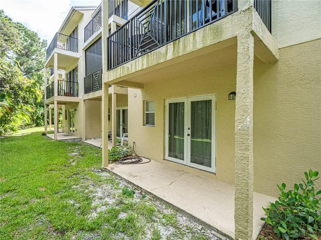 $265,000 | 1700 42nd Square, Unit 101, Vero Beach, FL 32960