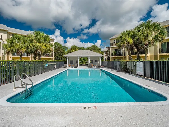 $265,000 | 1700 42nd Square, Unit 101, Vero Beach, FL 32960