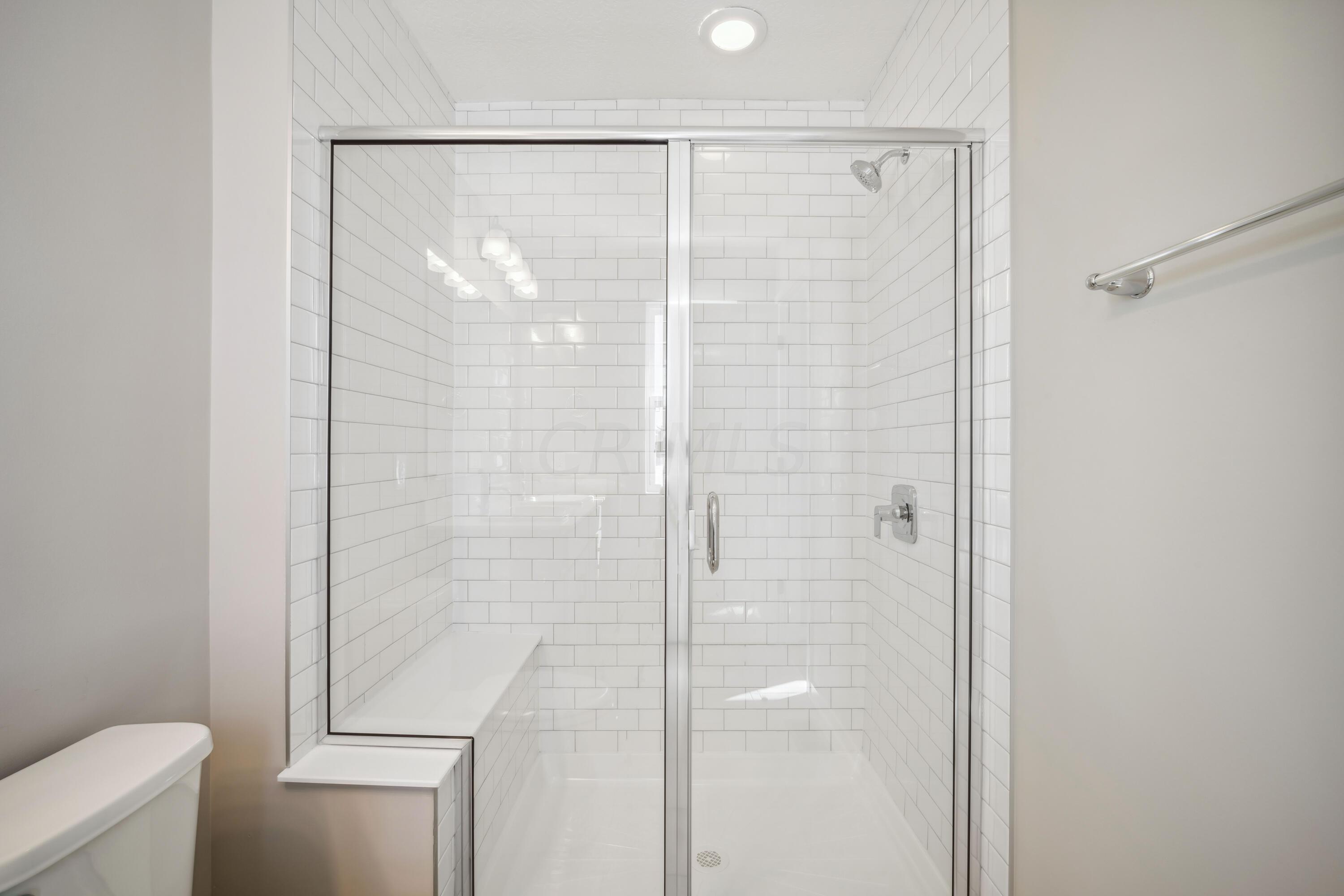 53 Chambers Bay Road Commercial Point, OH 43116 - Photo 28 of 33 Owner's Bathroom