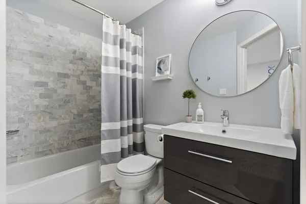 $699,900 | 1765 West Altgeld Street, Unit K, Chicago, IL 60614