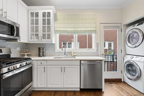 $699,900 | 1765 West Altgeld Street, Unit K, Chicago, IL 60614