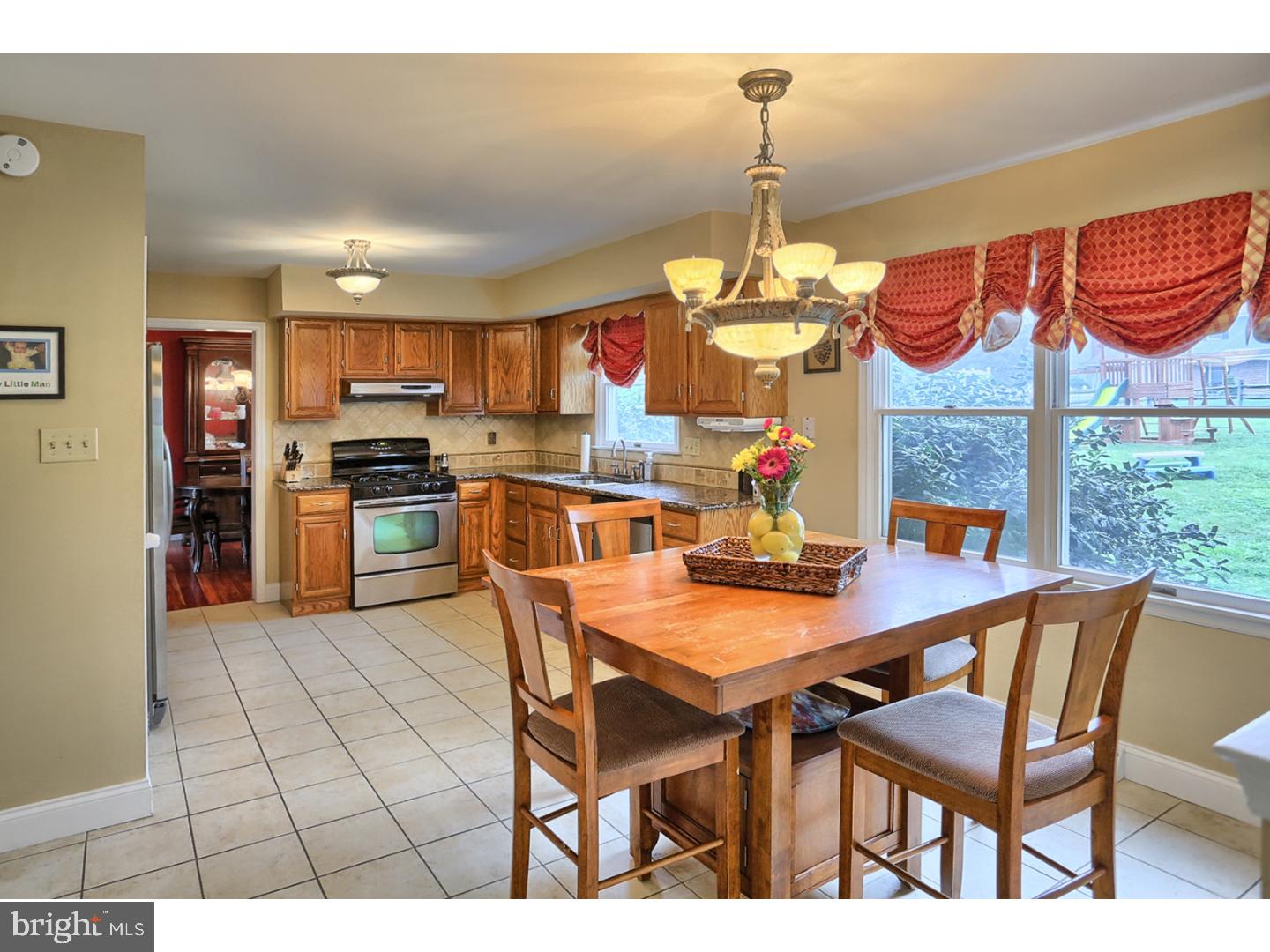 1801 Persimmon Drive Sinking Spring, PA 19608 - Photo 4 of 25 Gallery Image 4