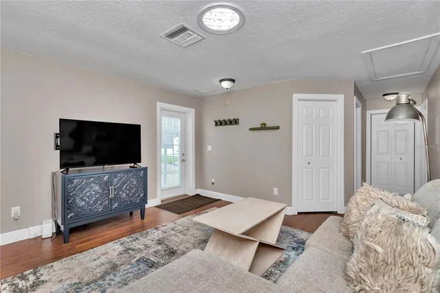 $299,000 | 1760 Northeast 38th Street, Ocala, FL 34479