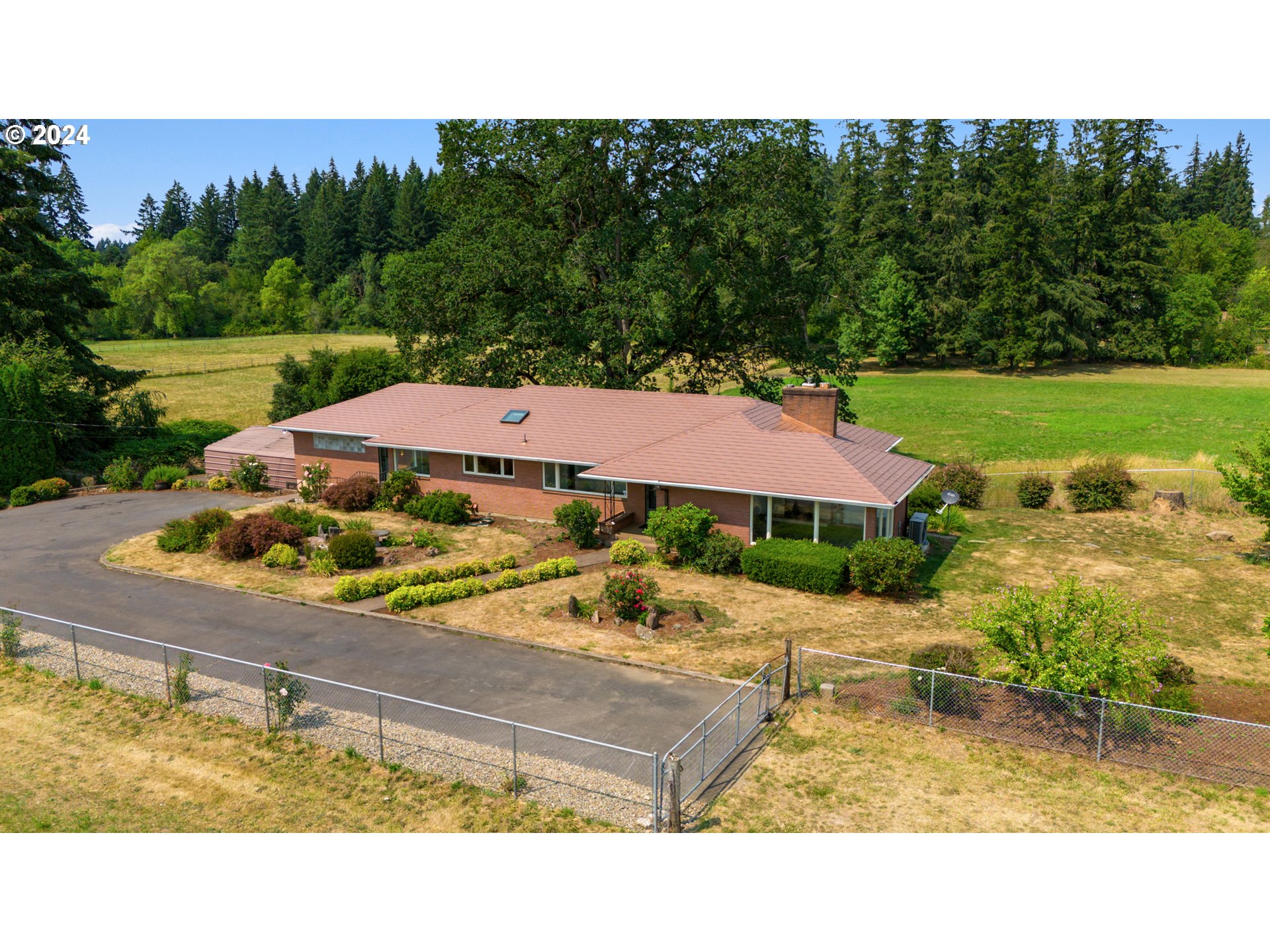 18908 Northeast 65th Street Vancouver, WA 98682 - Photo 2 of 48